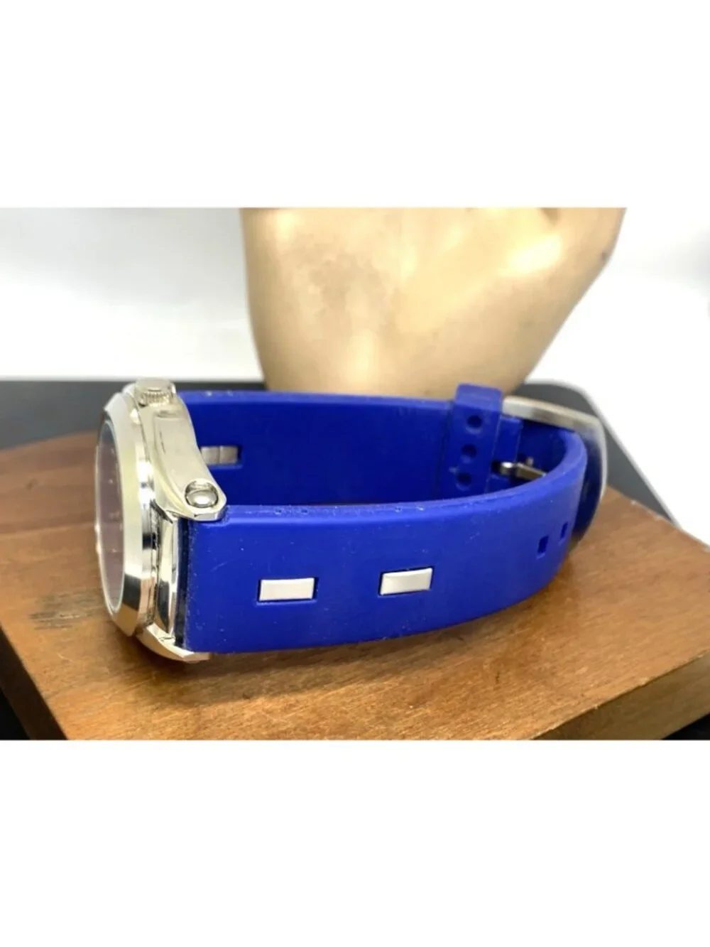 Reliance By Croton Men's Watch RE306051 Quartz Blue Dial Rubber Strap 42mm